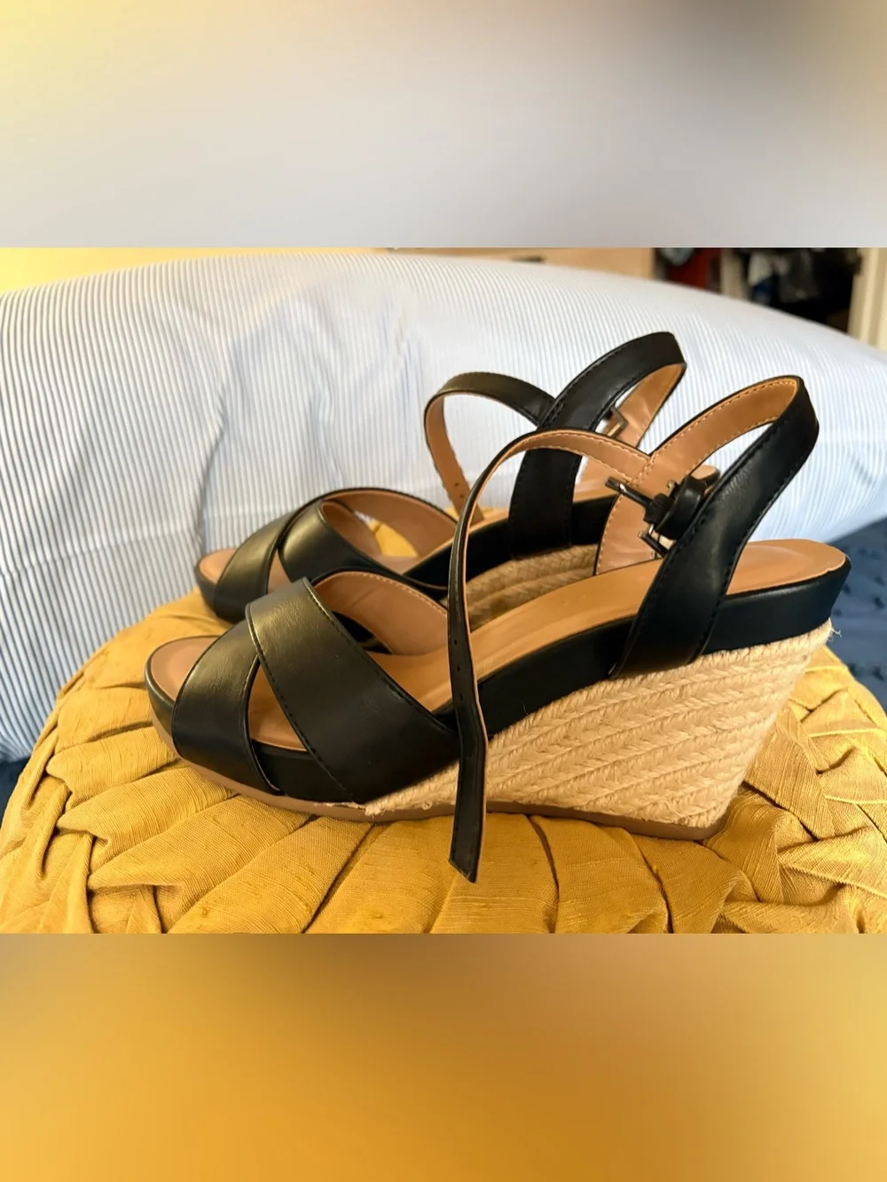 AEROSOLES Black Crisscross Espadrille Wedge Sandals